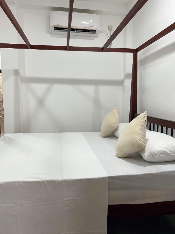 Komox Gedara Galle Ngoại thất bức ảnh
