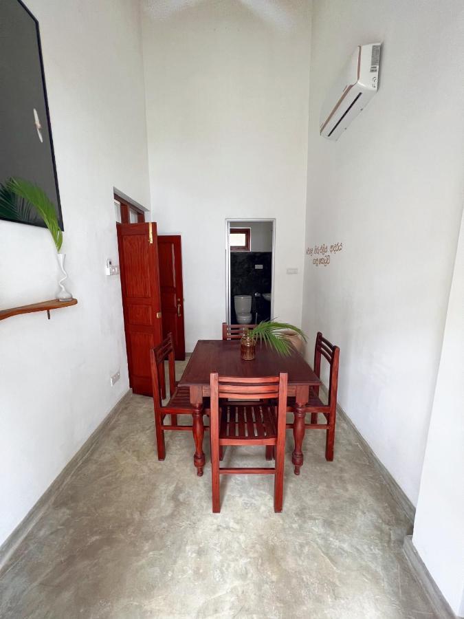 Komox Gedara Galle Ngoại thất bức ảnh